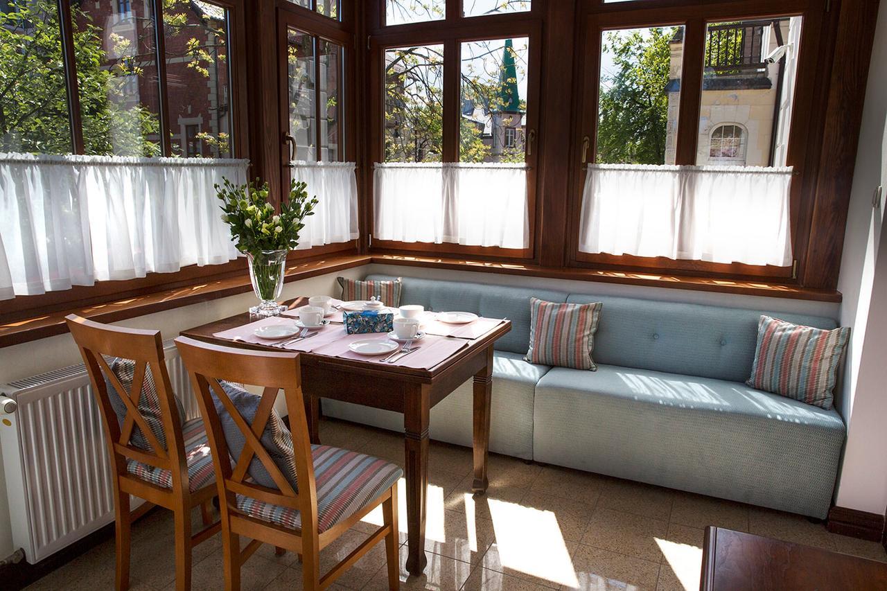 Villa Mistral 乌斯特卡 外观 照片