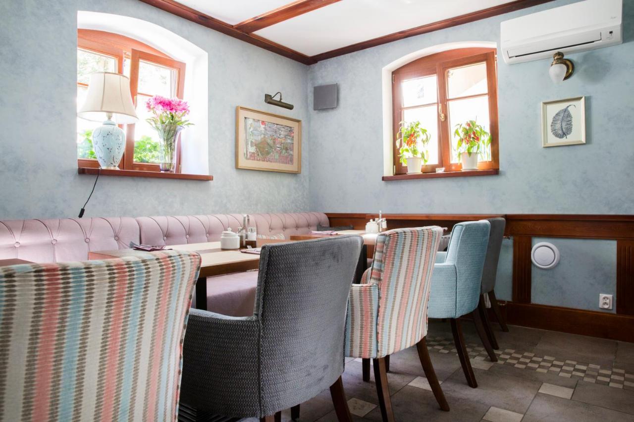 Villa Mistral 乌斯特卡 外观 照片